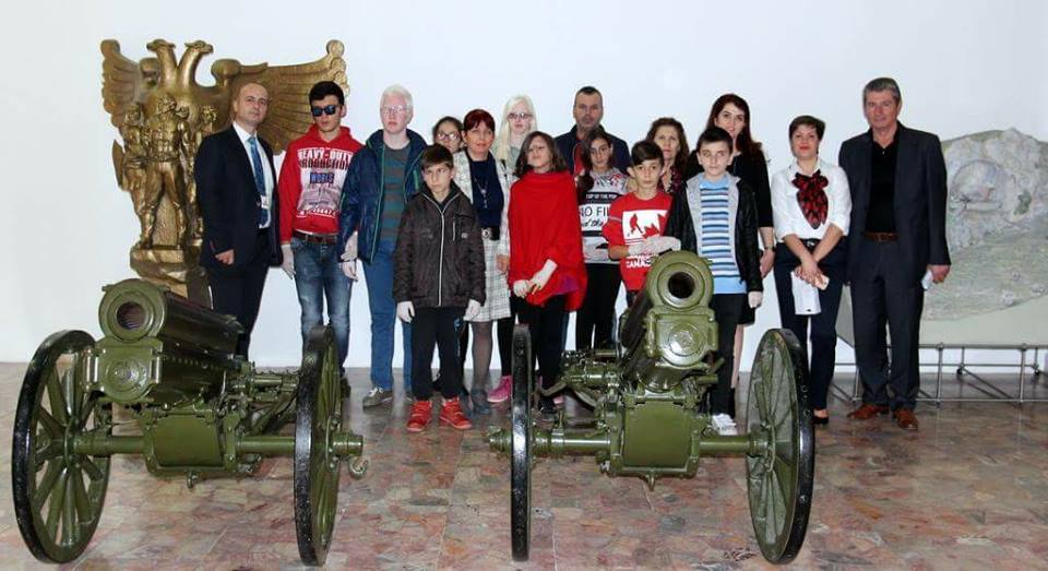 Ja si trajtohen fëmijët në institutin shtetëror të nxënësve që nuk shikojnë “Ramazan Kabashi”