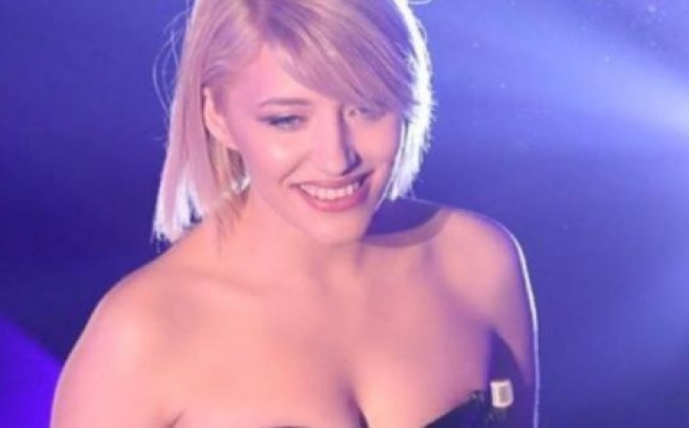 Fotinia ndryshon look, ja si duket!