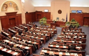 U hiqet imuniteti 6 deputetëve,votoi Kuvendi