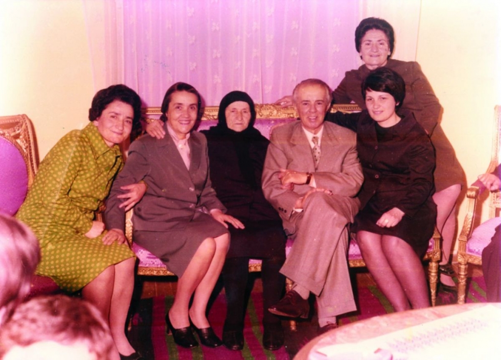 Liliana Hoxha: Nexhmija kishte dosje tepër sekrete për Kadarenë, ja çfarë mbante