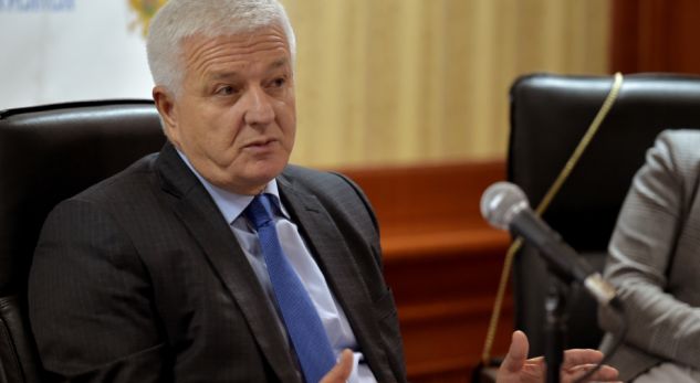 Kryeministri i Malit të Zi do ta vizitojë Kosovën, një zgjidhje është afër