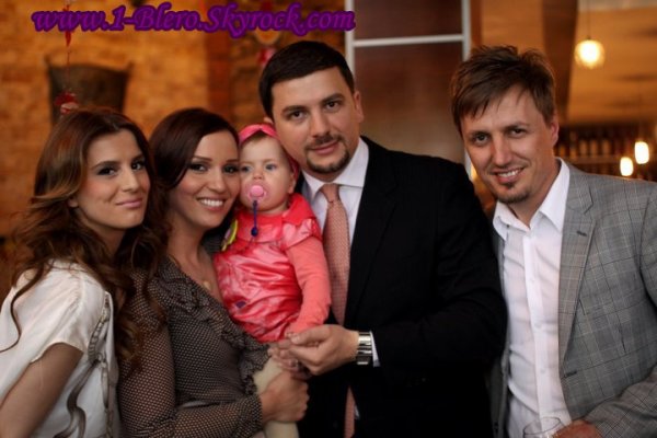 Mbesa e Teutës e ka ditëlindjen, kështu e uron gjyshi i saj