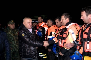 Presidenti Meta:Mirënjohje për sakrificat  e forcave te armatosura dhe policët