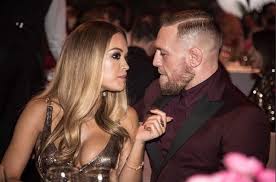 Rita flirton me boksierin McGregor