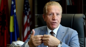 Pacolli çon në qiell Dua Lipën