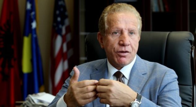 Pacolli çon në qiell Dua Lipën