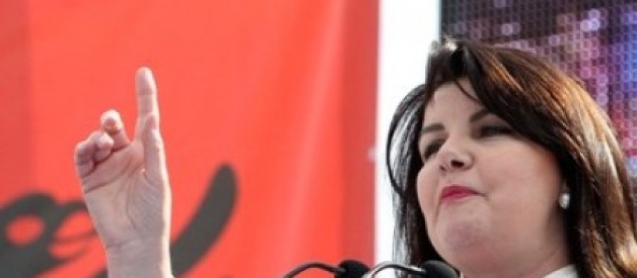 Rajmonda Bulku mahnit me pamjen e saj të re, do t’ju lërë pa fjalë me këto FOTO…!