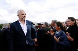 Edi Rama shfajëson veten për përmbytjet, fajin e ka LSI