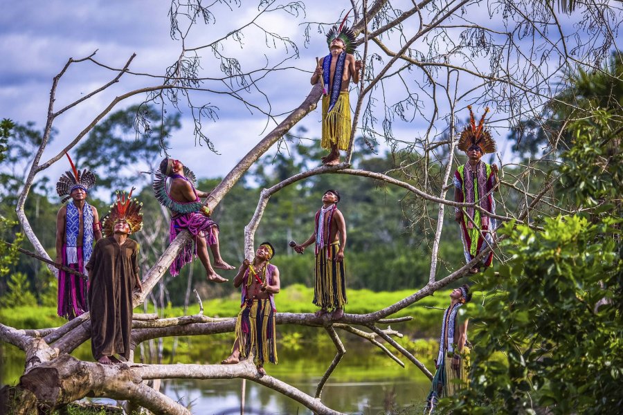 Amazona e pazbuluar, jeta e indigjenëve