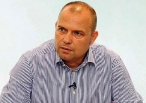 Incenerim dhe degjenerim!
