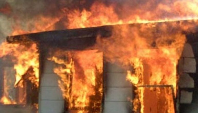 Vrau 12 vetë , zjarri në New York u shkaktua nga një 3-vjeçar duke luajtur