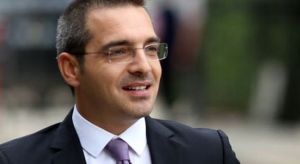 “Ambasadori britanik ka marrë lekë nga Saimir Tahiri’