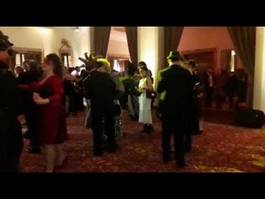 BALLO shqiptare  PA MASKA
