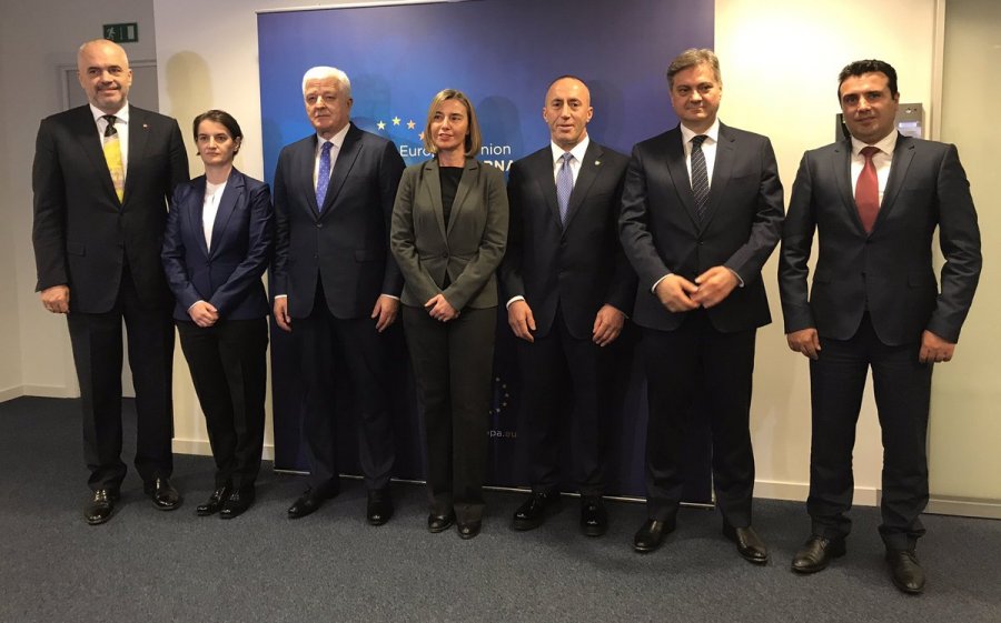 Financial Times”: BE, plan anëtarësimi për gjashtë shtete të Ballkanit