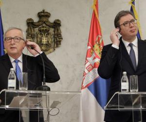 Juncker në Beograd: Zgjidhni çështjet territoriale për t’u anëtarësuar në BE