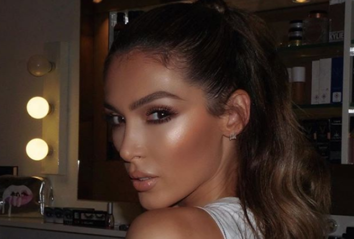 Nora Istrefi anulon bashkëpunimin me këngëtarin shqiptar  Irenc Hyka ?