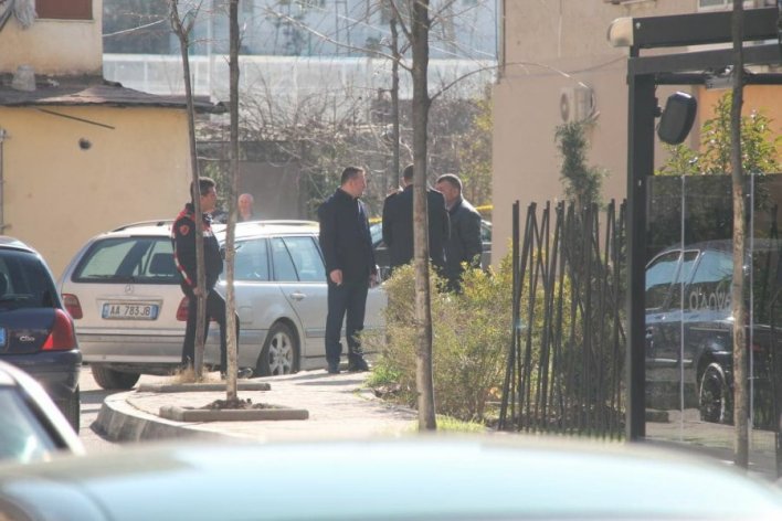 Plagosja në Selitë/ Njëri prej të kërkuarve i shpëtoi Policisë, dyshohet vrasës me pagesë