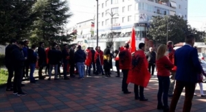 Negociatat me Greqinë për kufirin detar, nisin protestat në Fier