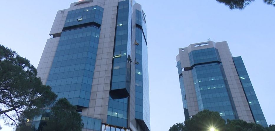 “Allum Enterprises”  pa  adresë