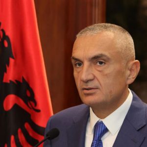 Ndarja e detit’, Meta tregon ‘vijën e kuqe’, presidenti i ashpër: Nuk firmos letra të bardha