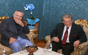 “Balenat e Krimit”/ Prangat i vonoi politika!