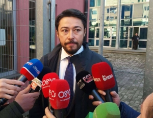Media “EuReporter” me anë të një shkrimi i ka kërkuar falje ditën e sotme djalit të ish-kryeministrit Sali Berisha.
