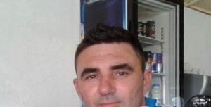 FOTO/ Kush është Mondi Gjergji, babai që vdiq me dy fëmijët në aksidentin tragjik në Shkodër
