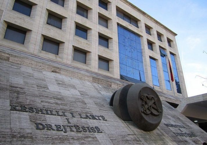 Përfundon mbledhja urgjente e KLD/ Pezullohen tre gjyqtarë