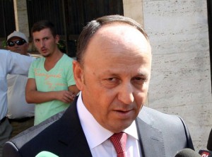 lista e zezë me gjyqtarët dhe prokurorët që do fluturojnë nga dritaret e gjyqësorit
