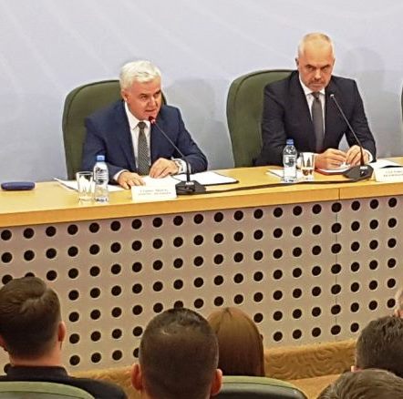 Rama monopolizon edhe prokurimet në një dorë të vetme: Ministria e Fatmir Xhafës