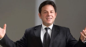 Socialisti ironizon Ramën: Artistët të qëndrojnë të bashkuar para kësaj qeverie të çmendur