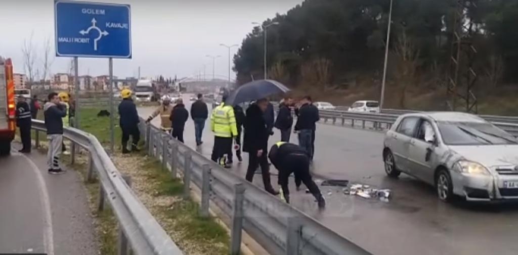 Zbardhet dëshmia e shoferit që aksidentoi për vdekje nusen e vjehrrin: Humba kontrollin kur hyra në kthesë