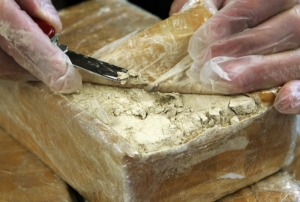 Kapet 1.5 kg heroinë në Kakavijë, arrestohet një person