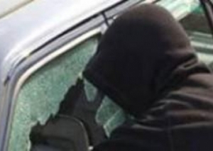Grabitet kompania e pllakave në autostradë, “maskat” rrëmbejnë paratë nga kasaforta