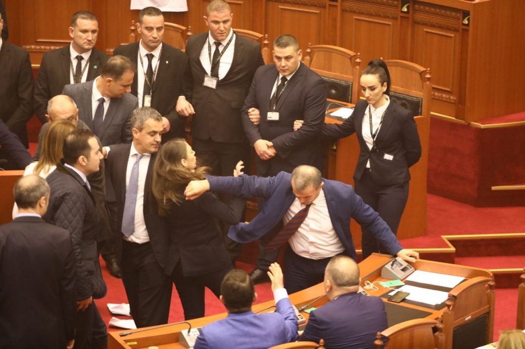 Priten debate  në parlament për Nazer Seitin dhe votën e Shqipërisë në OKB