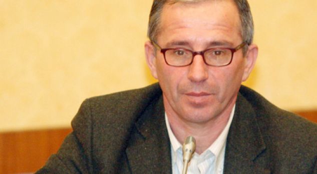 Marku: Në fakultetin e Gazetarisë mungon infrastruktura, s’ka as shkumësa