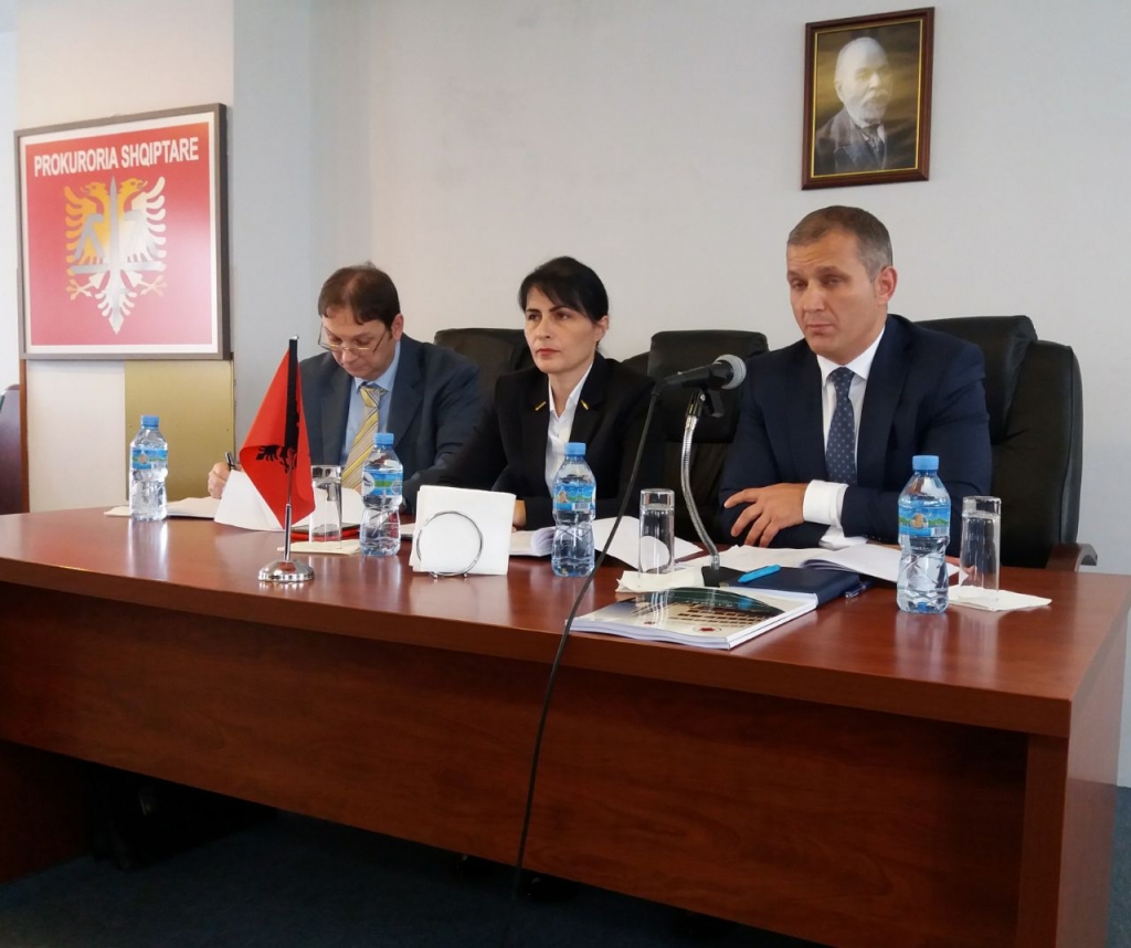 Arta Marku bën për ‘ujë të ftohtë’ Prokurorinë e Tiranës: Mungesë vizioni dhe hetime pa cilësi!