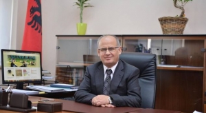 Vonesa e pagave, rektori harron presionin e qeverisë: Shkak, akti nënligjor