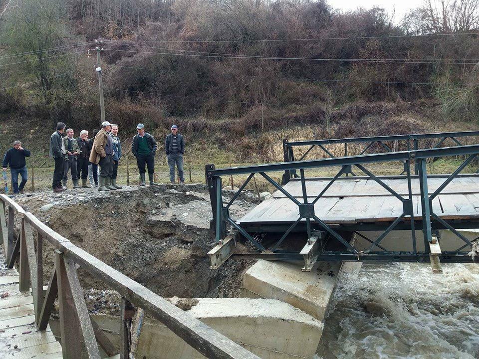 Rama: Restaurojmë urën e Shën Prodhomit, komentuesit: Edhe urat e Hoshtevës e Orgockës monument kulture ishin por i mori lumi