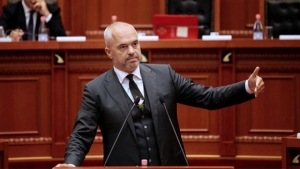 Rama për UT: Prerjen e kokave e kërkojnë dekanët, duan largimin e Rektorit Mynyr Koni