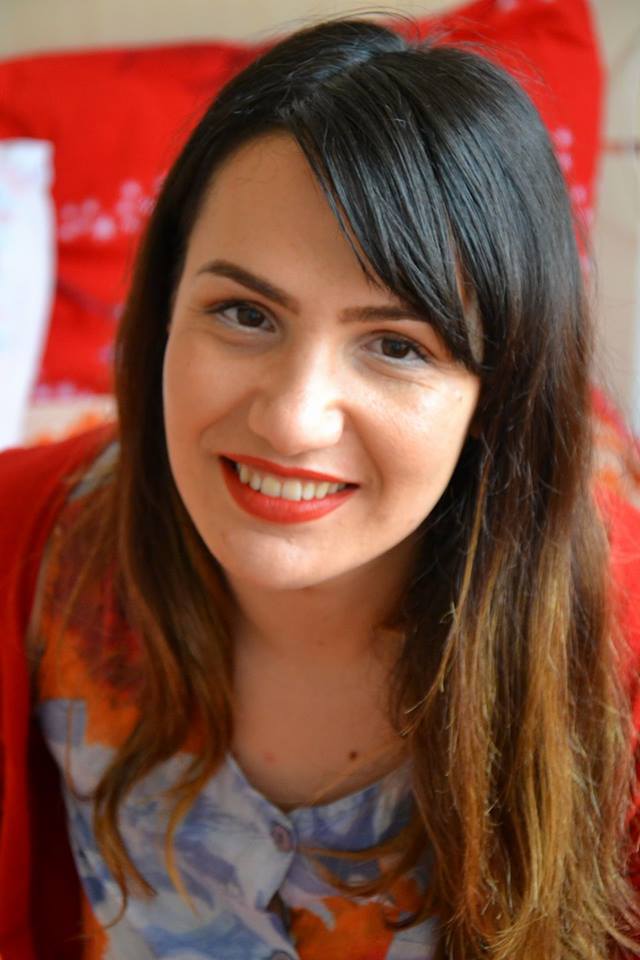 Ajo qe dua te di eshte se çfare po ben Z. Erion Veliaj me parate e tij apo çfare ka bere ai vullnetarisht para se te merrte bashkine?