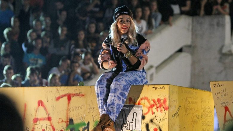 Rita Ora niset për Kosovë    