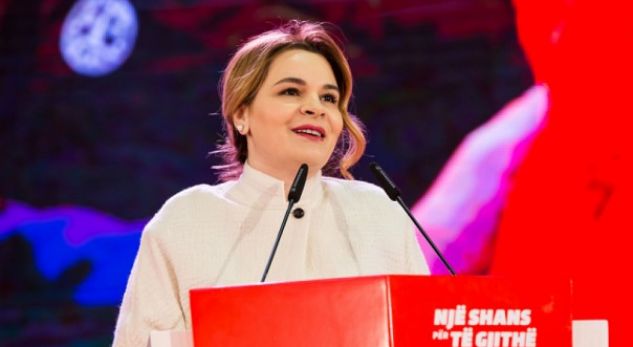 “Gëzuar Kosovë”, Kryemadhi uron 10 vjetorin e Pavarësisë, mesazh klasës politike