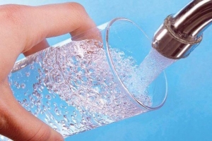 Raporti/7 qytete aplikojnë për rritje të çmimit të ujit