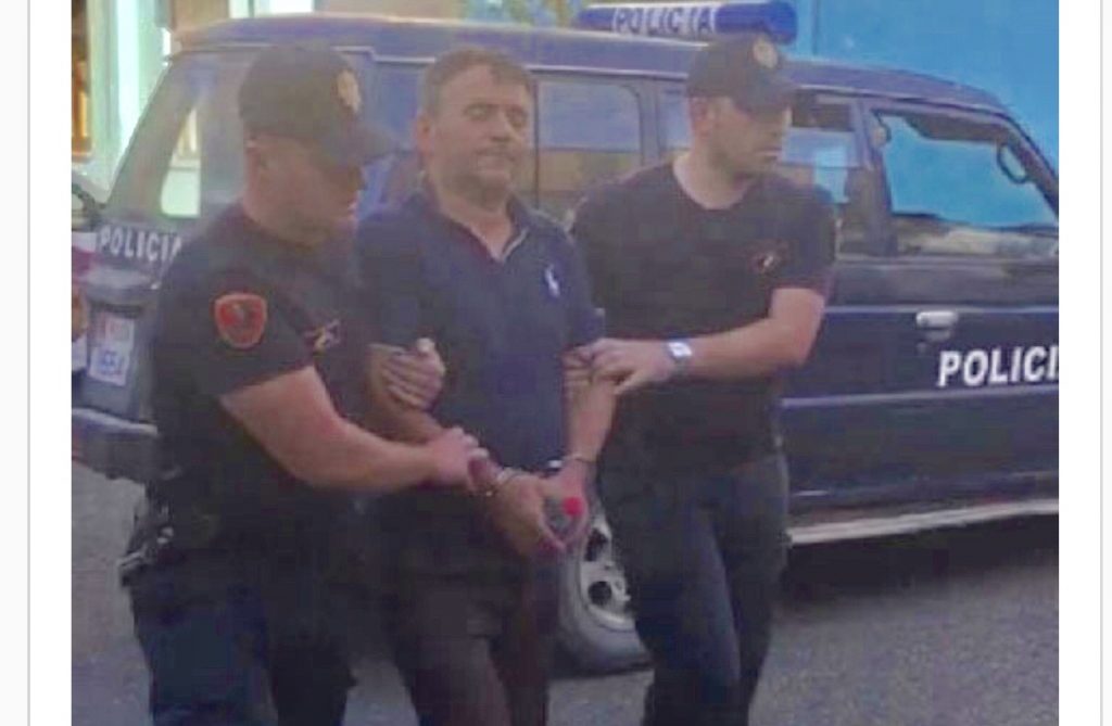 DETAJE/Pronari i lokalit në Mat tregon masakrën: Autori erdhi me vrap me armën në dorë, më përpara…