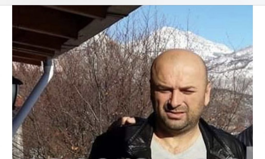 Qellohet me armë makina e biznesmenit dhe aktivistit te të PD-së, Pjerin Kaçi