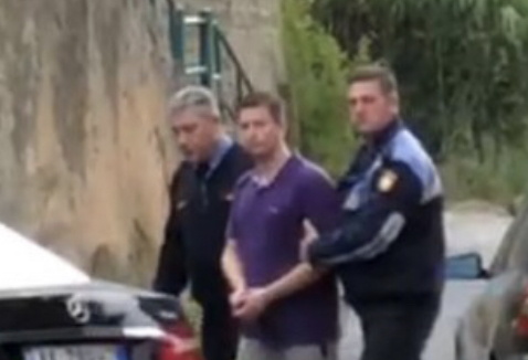 U kap me mina, vëllai i Alketa Vejsiut hesht në gjyq. I ati shpërthen në lot