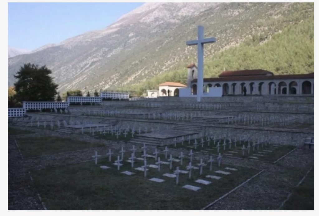 E rëndë/ RIVARROSEN NESËR NË KËLCYRË ESHTRAT E 573 USHTARËVE GREKË