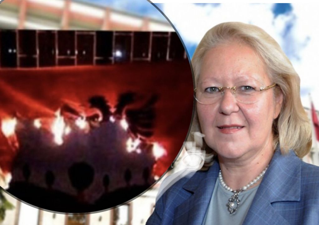 Djegia e flamurit  tonë  në Athinë/ Ministria e Jashtme thërret në takim ambasadoren greke