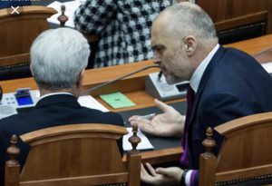 Analiza/ “Negociatat 48-orëshe të Edi Ramës dhe Gramoz Ruçit me Fatmir Xhafajn, por ai iku se…”